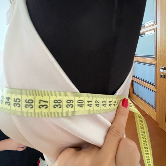 Gorgeous one shoulder summer dress. Beautiful soft ivory/cream. - Picture 8 of 12